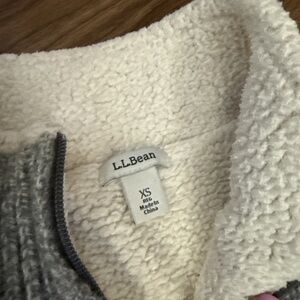 L.L. Bean Gray and Cream Fleece Jacket Size XS